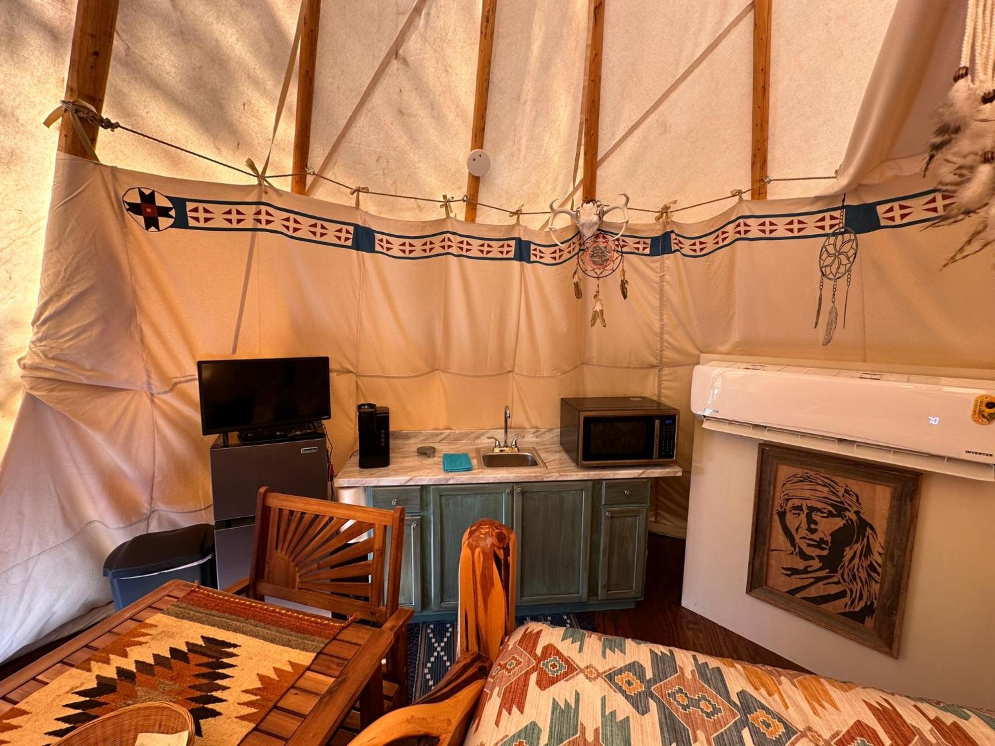 Bandera Stronghold - Cochise Tipi エクステリア 写真